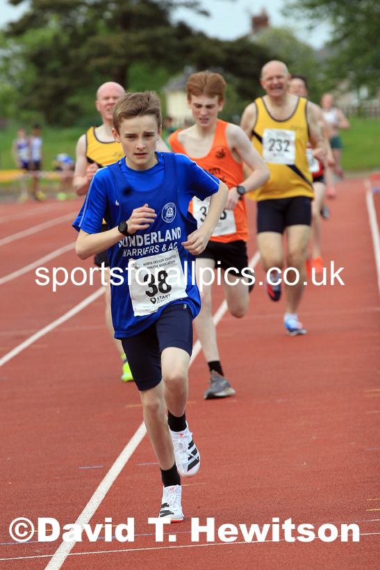 800 metres, 2022 NEGP No. 2, Hebburn. Photo: David T. Hewitson/Sports for All Pics